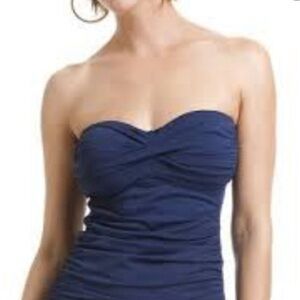 NEW Anne Cole women’s Navy Twist front Ruched Solid Bandeau Tankini Top Sz small